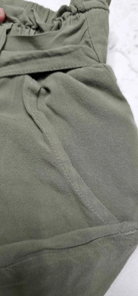 Women's khaki sack shorts