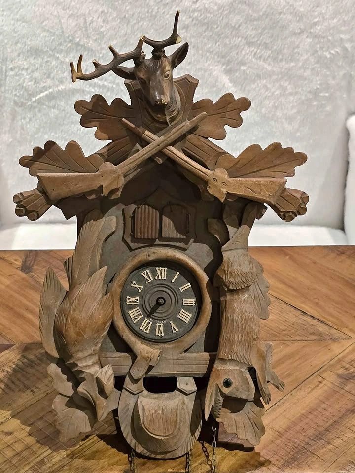 Vintage West Germany Schmeckenbecher Hunter Cuckoo Clock