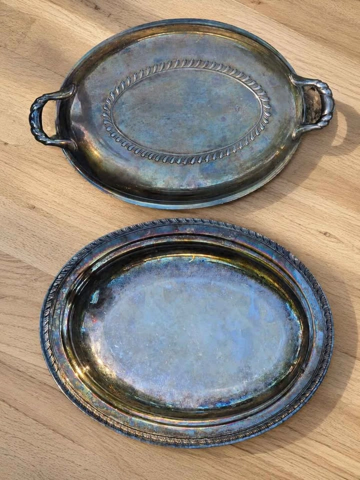 Vintage Wm A Rogers Silverplate Covered Dish - photo 3