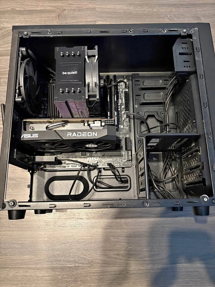 Gaming PC RX7600XT
