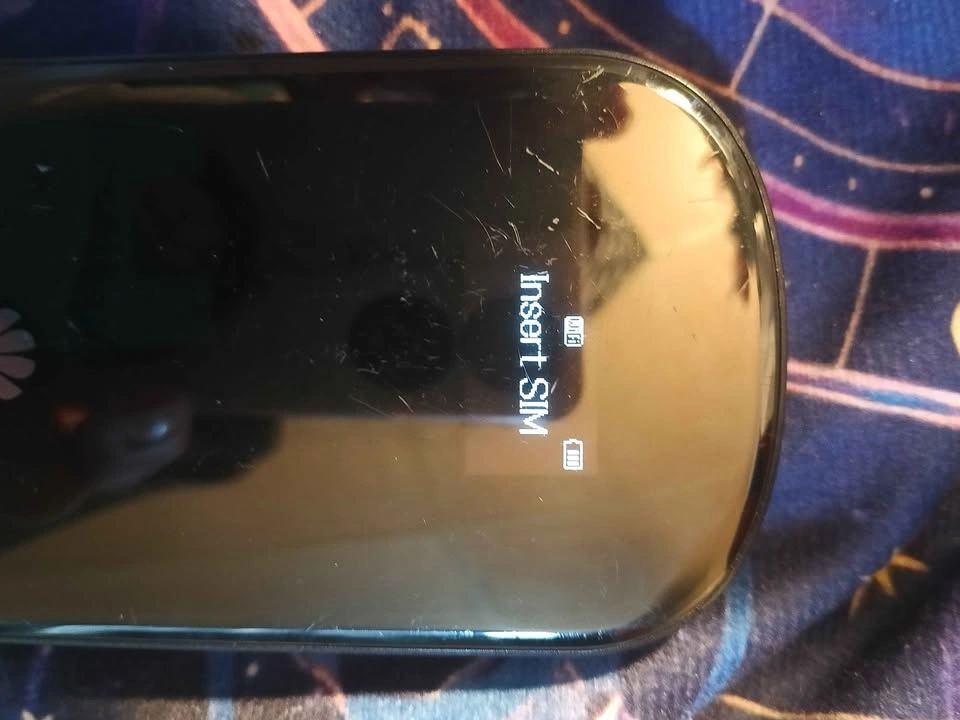 HUAWEI MOBILE 4G WiFi router - photo 4