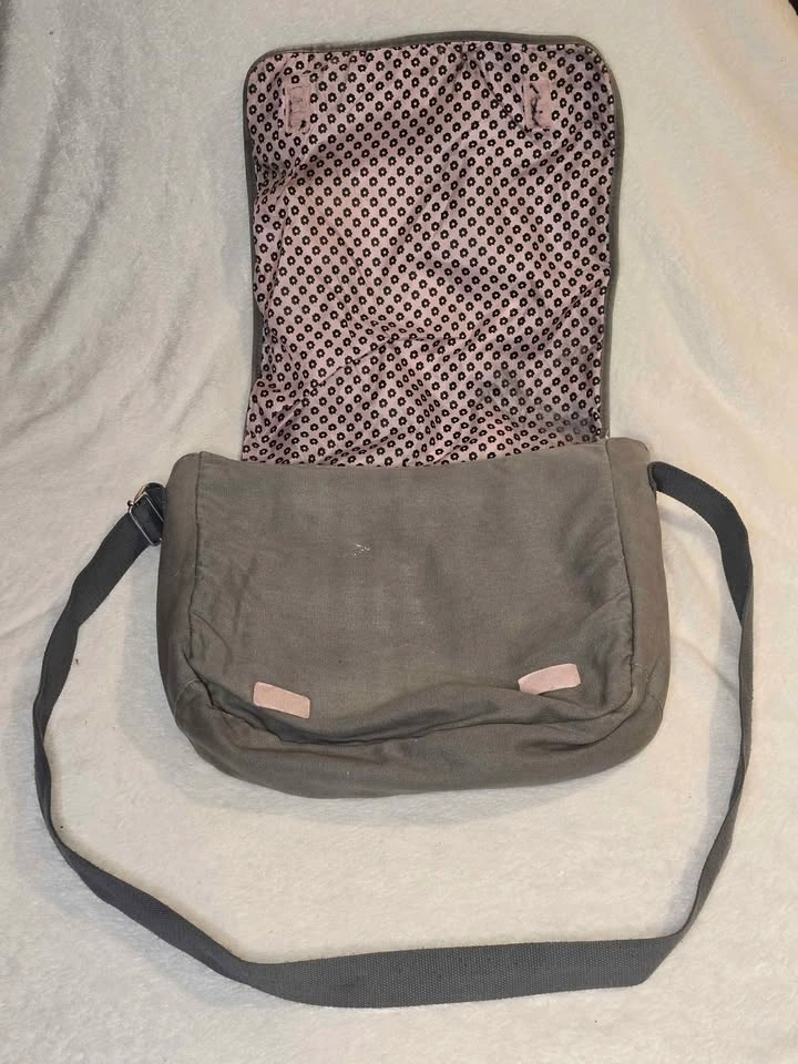 Disney Couture Tinker Bell Messenger Bag - photo 3