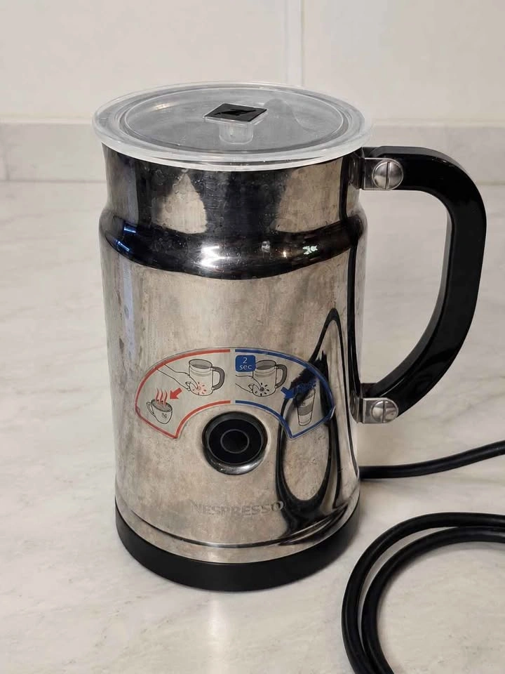Nespresso Aeroccino Milk Frother $20 Firm - photo 4