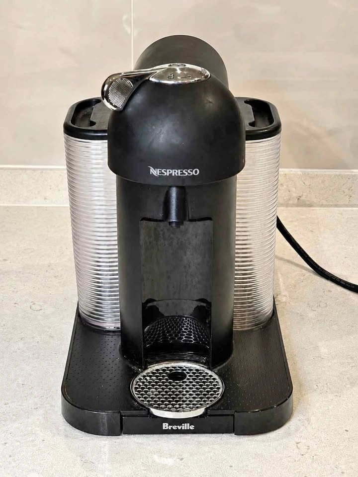 Nespresso Breville Vertuo Coffee Machine BNV220 $30 Firm