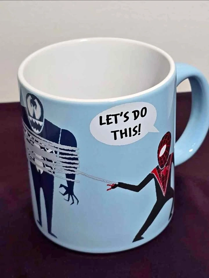 Marvel Spider-Man Venom 20 oz Mug