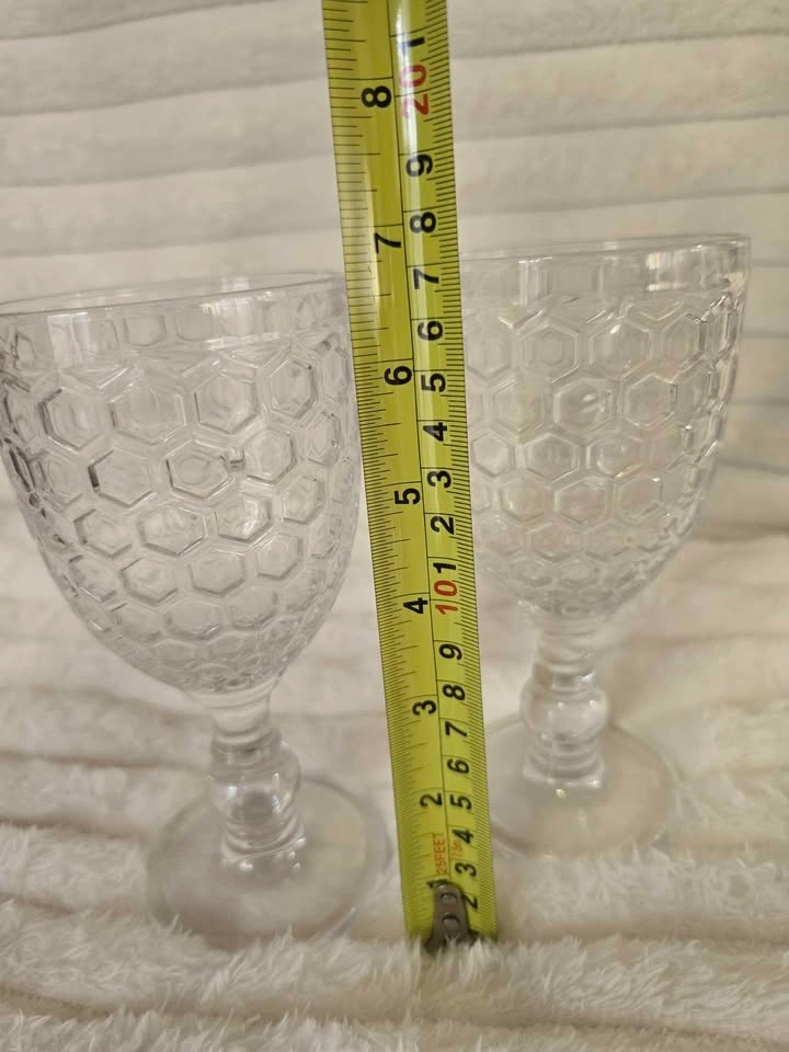 2 Clear Honeycomb Glass Goblets Vintage Style Set - photo 4