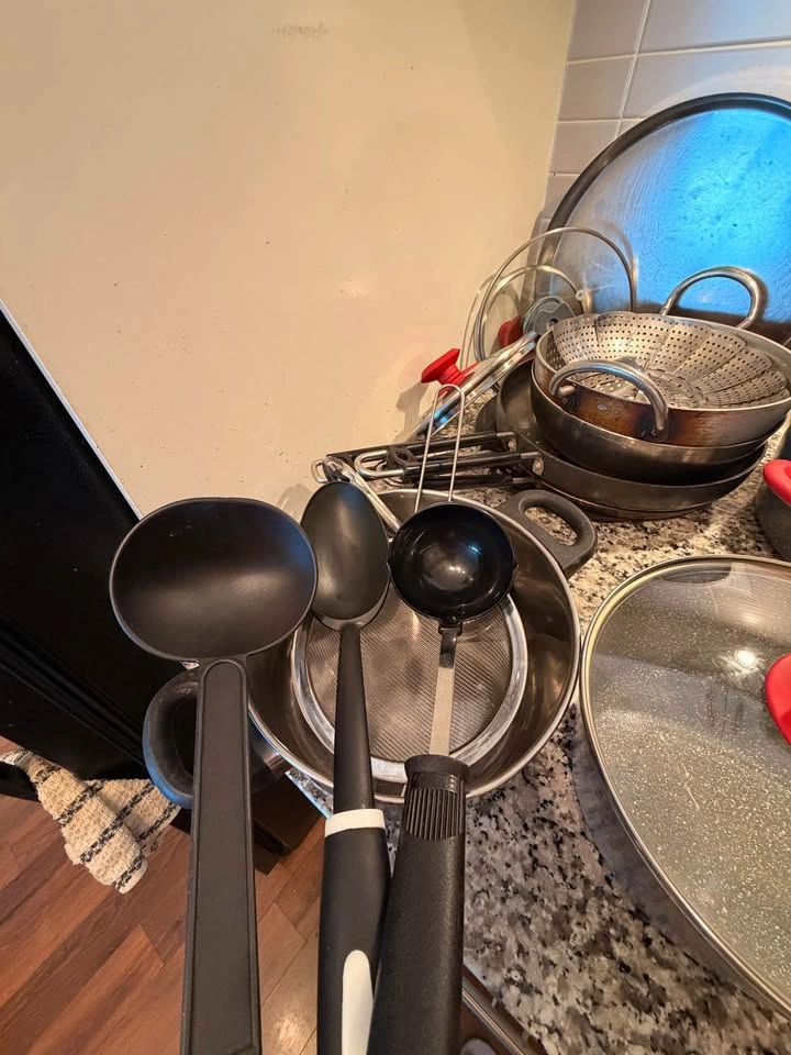 Assorted Kitchenware Set with Stainless Steel Utensils and Pans - photo 5