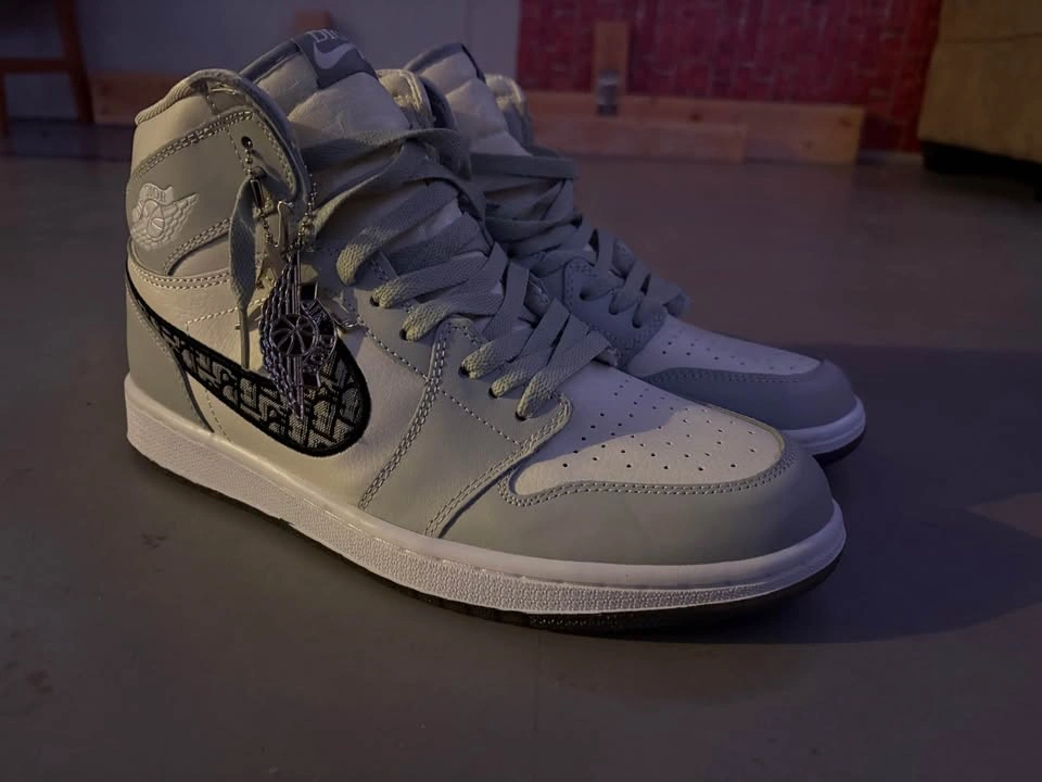 Jordan 1s - photo 3