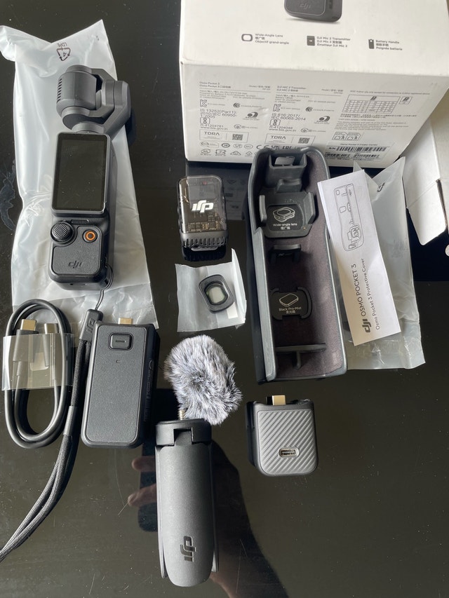 DJI Osmo Pocket 3 Creator Combo - photo 3