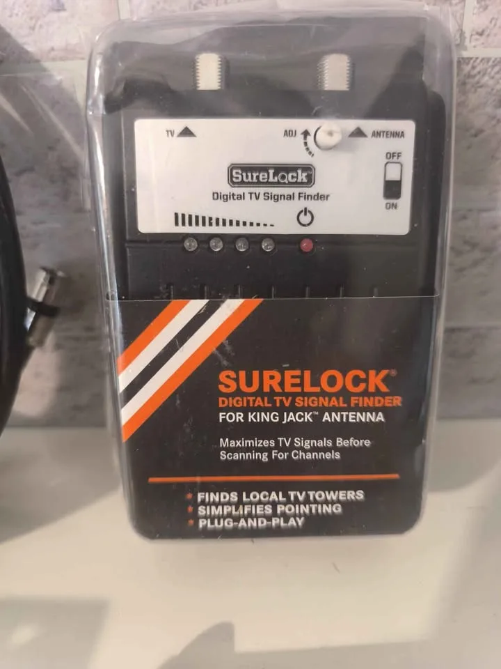 SureLock Digital TV Signal Finder w/ Extras image indicator(4)