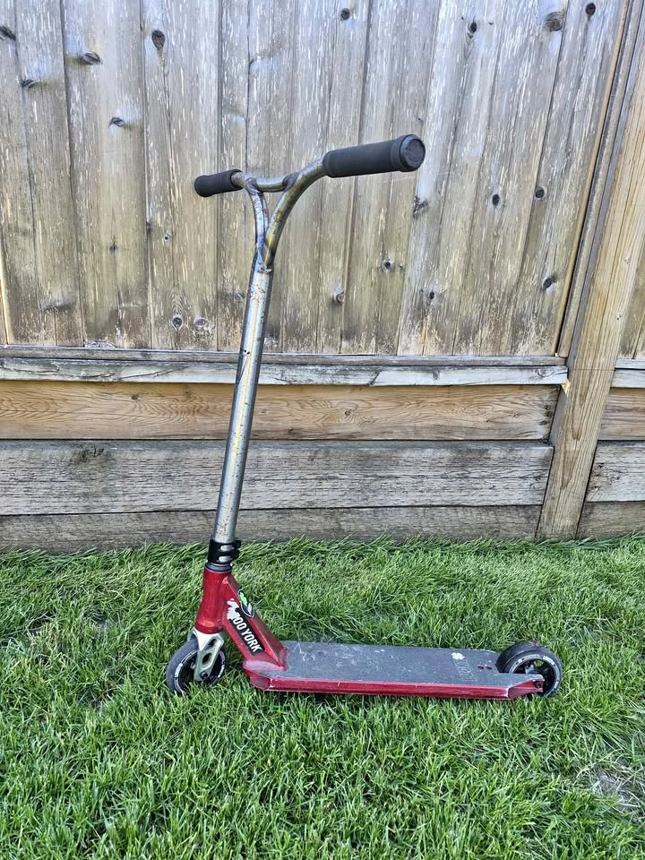 Lucky Stunt Scooter