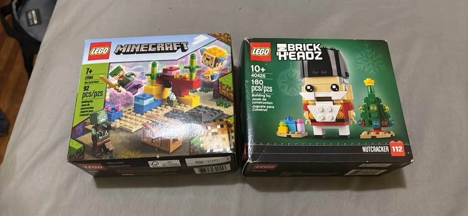 (Sealed) Discontinued Minecraft and Brickheadz set - photo 2