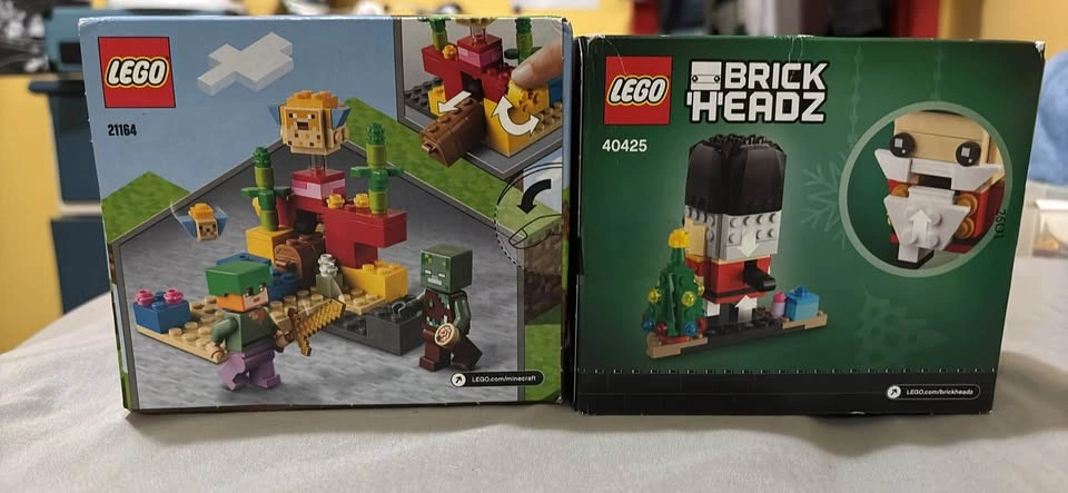(Sealed) Discontinued Minecraft and Brickheadz set - photo 3