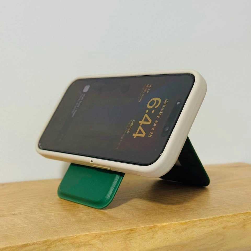 MagSafe Wallet and Stand ⚽️ - photo 2