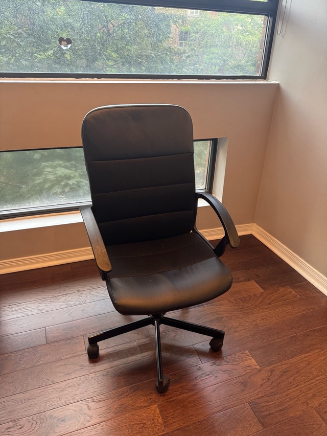Computer chairs