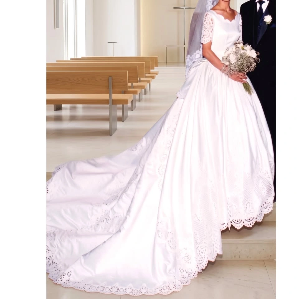 [Vacuum-Sealed] Premium K-Wedding Lace Dress & Veil Set - US 0-2 - photo 3