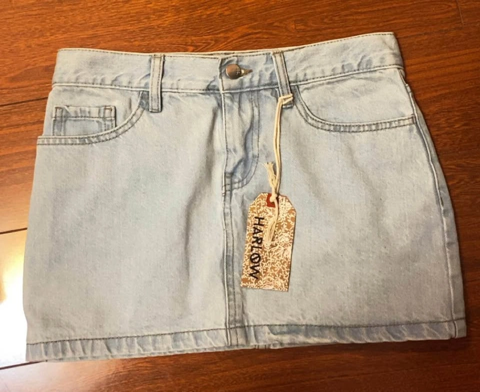 Harlow - Light Blue Denim Mini Skirt (XS) - photo 2