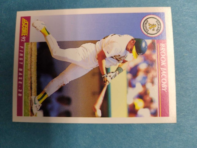 1992 Score Brook Jacoby Baseball Card⚽