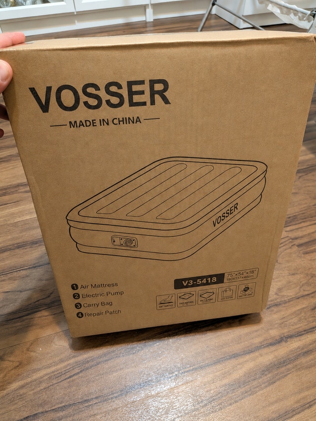 NEW Full Size Raised Air Mattress with Built-in Pump - 18" - photo 4