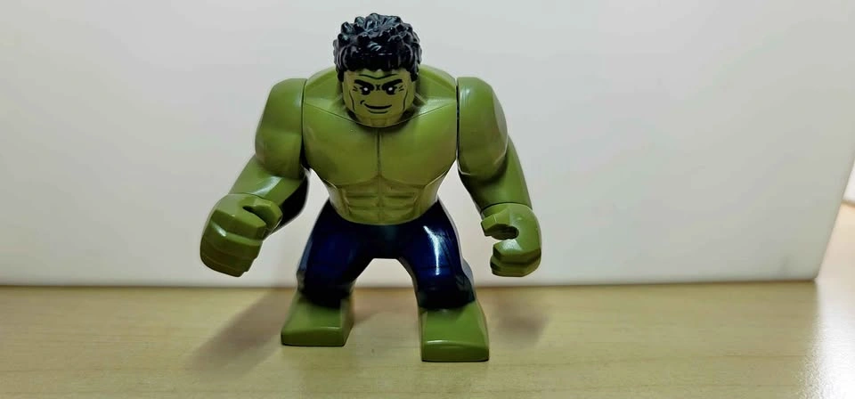 LEGO Marvel Super Heroes Hulk Big Figure
