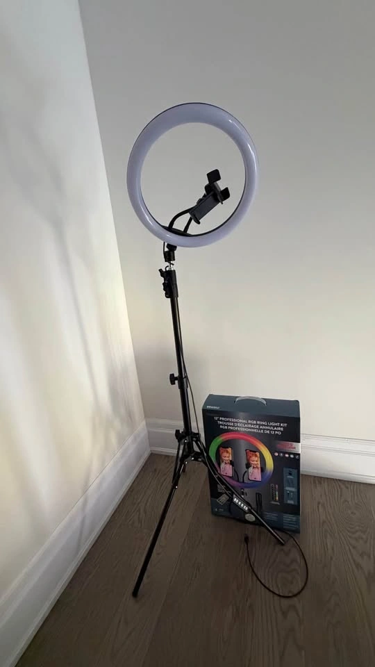 Ring light + tripod + mannequins - photo 2