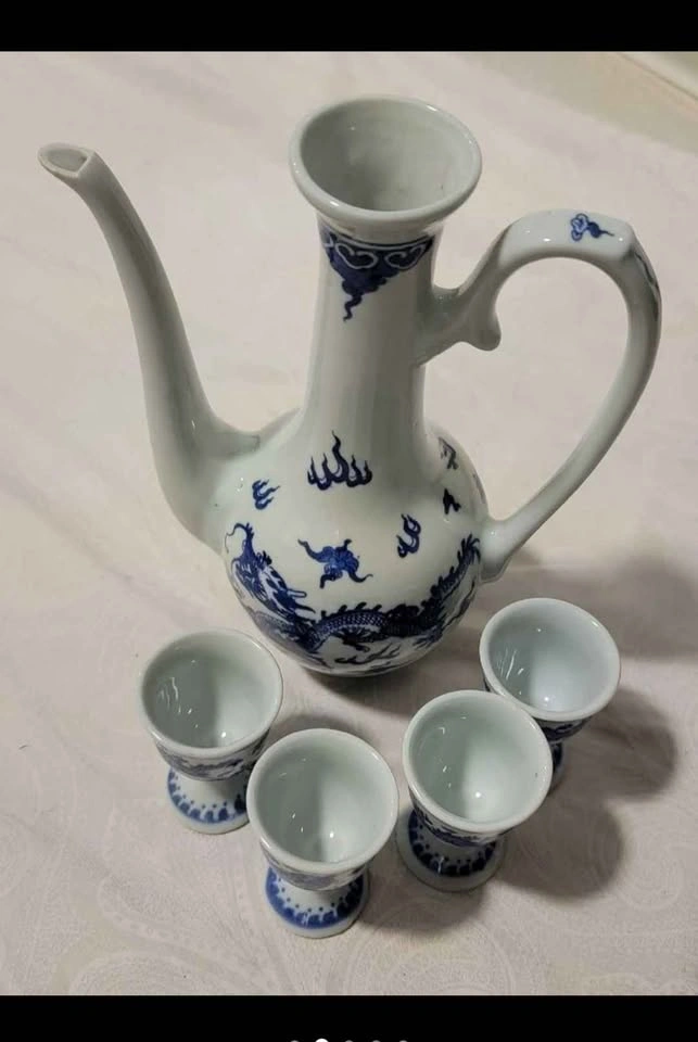 Vintage Blue and White Porcelain Dragon Sake Set - photo 2