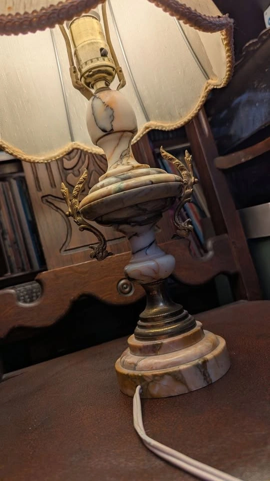 Vintage Marble and Brass Table Lamp - photo 2