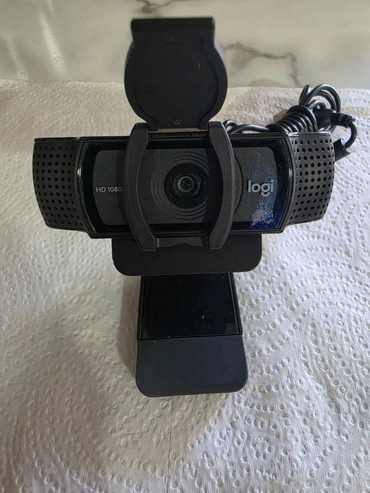 Logitech C920S Pro HD 1080 - photo 2