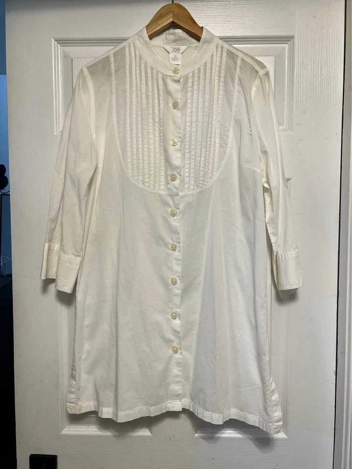 ⚽ White Long Blouse