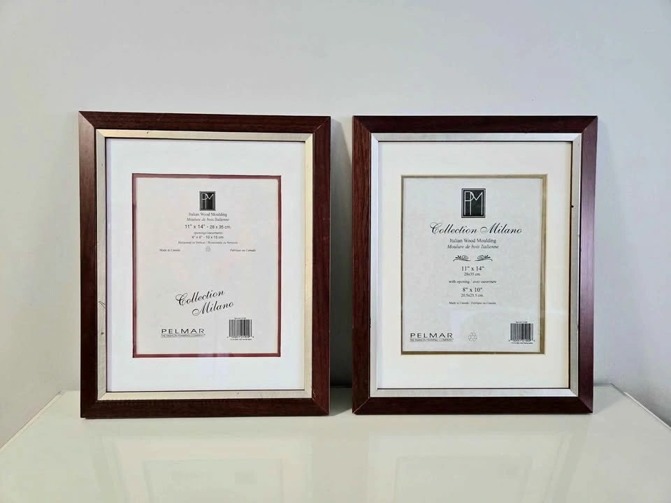 Set of two picture frames