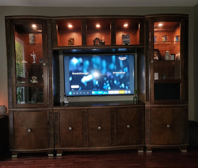 Entertainment unit set