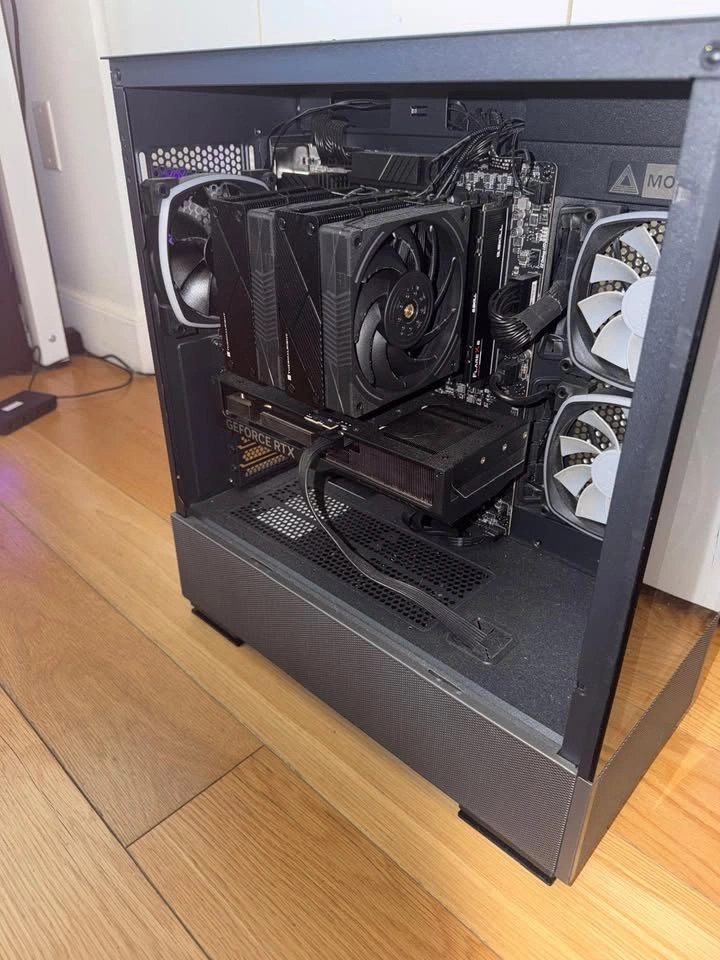 Windows Gaming PC. Used - Like New - photo 3