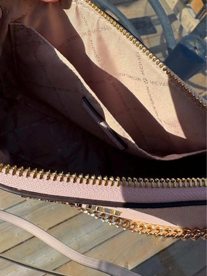 Light Pink Michael Kors Leather Crossbody Bag - photo 5