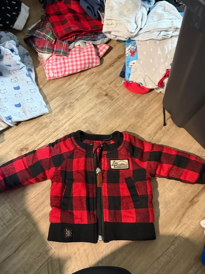 0-3 3-6 & 6 Baby Boy Clothing Bundle - photo 4
