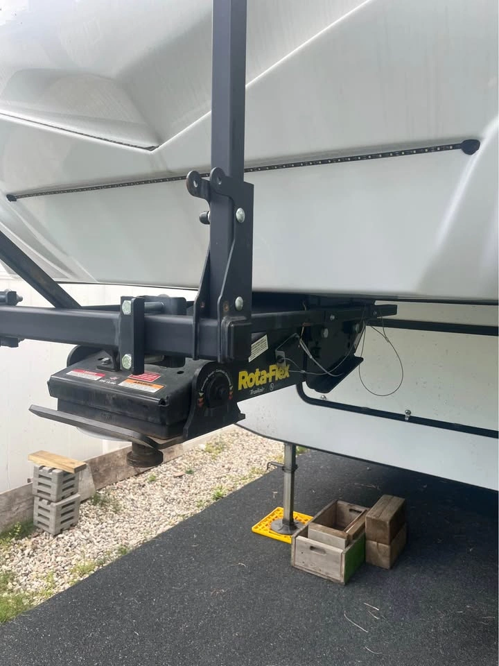 ARVIKA Bike Rack with 5th Wheel Attachment - photo 3
