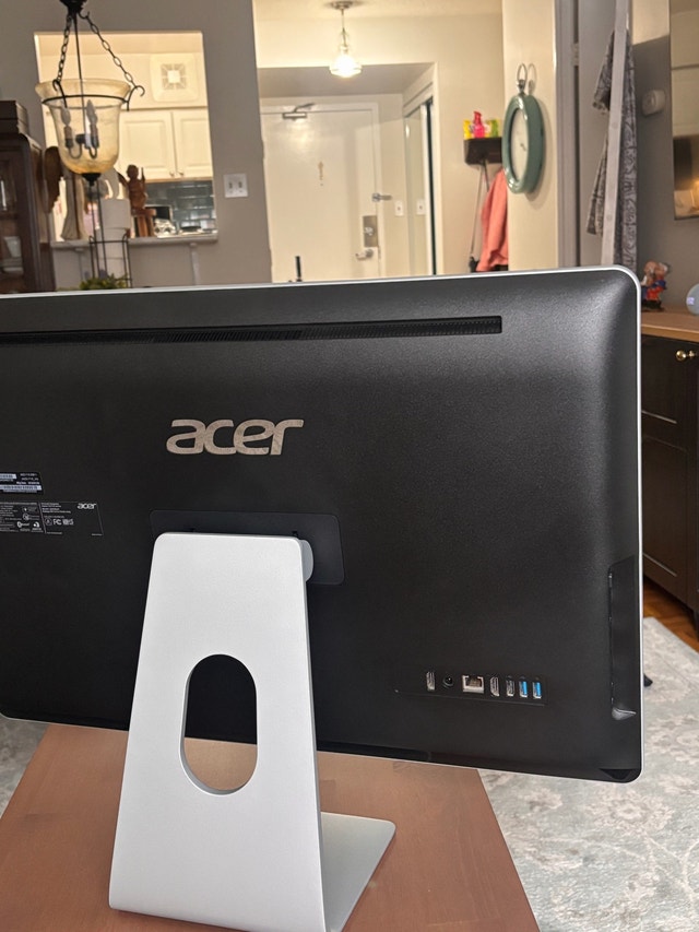 Acer desktop computer - photo 3