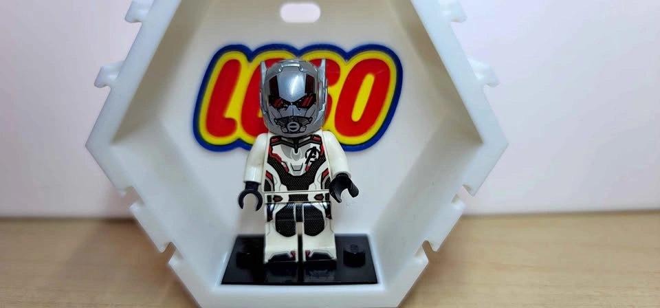 LEGO Marvel Avengers: Endgame Ant-Man Minifigure sh0563