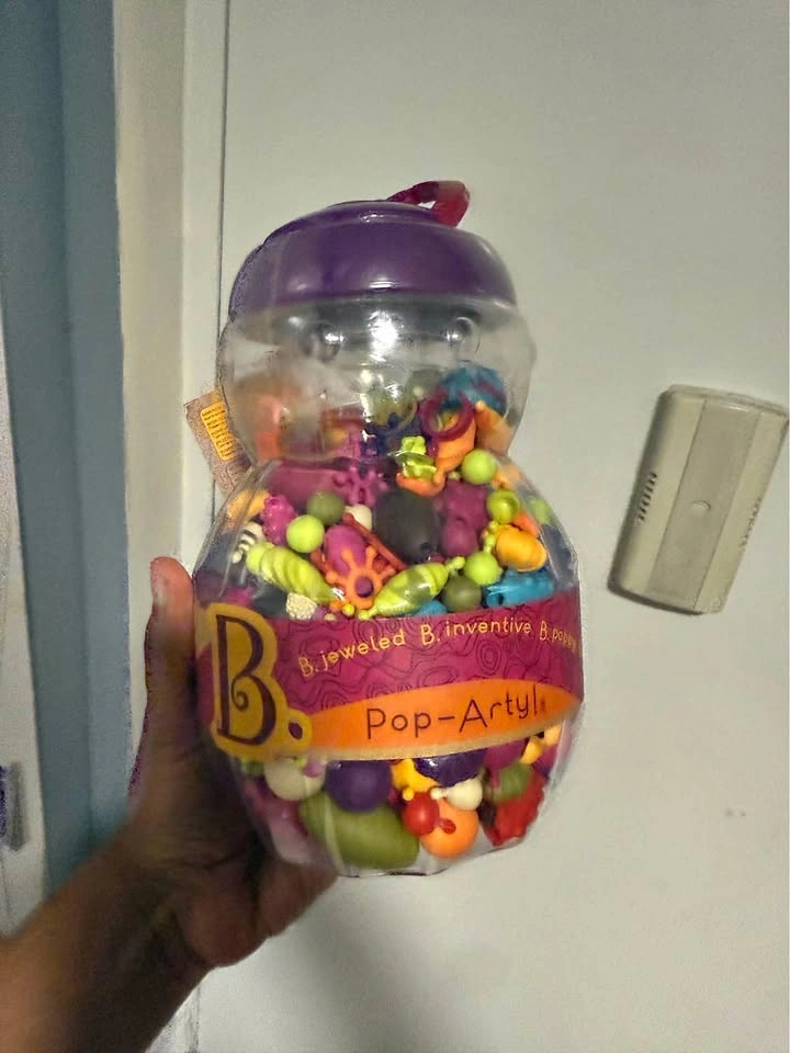 Pop-Arty! 500 Piece Bead Set for Jewelry Making