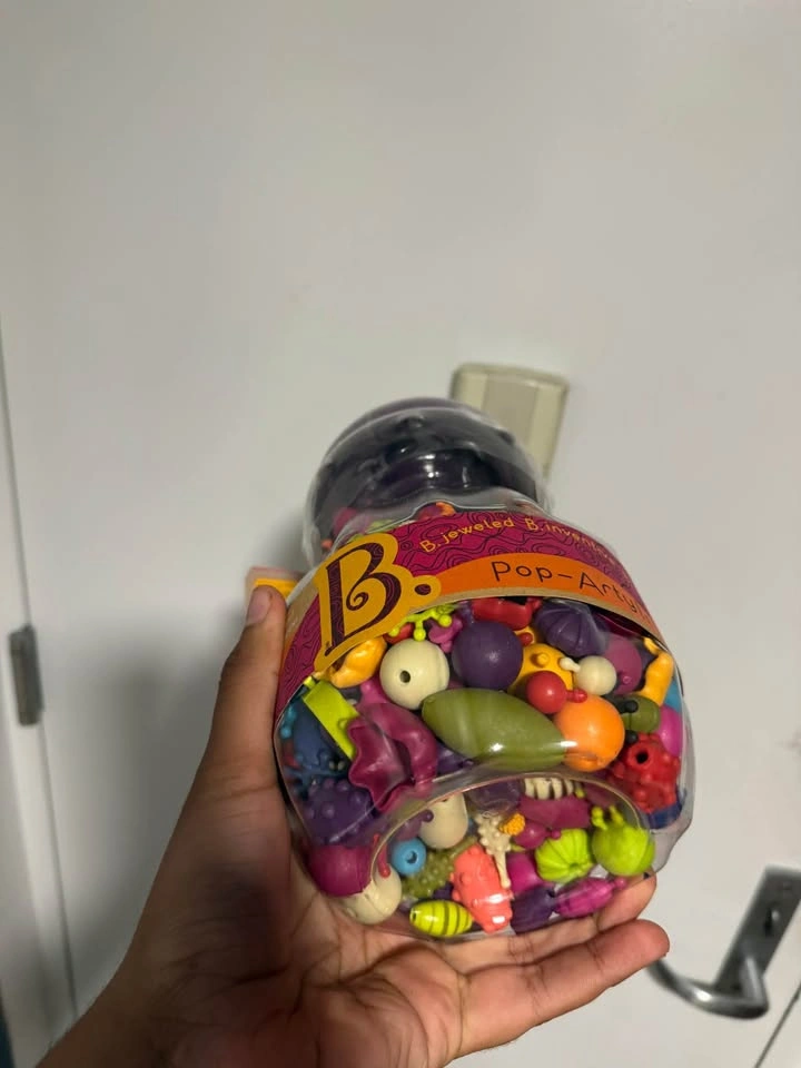 Pop-Arty! 500 Piece Bead Set for Jewelry Making - photo 3