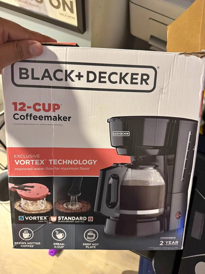 BLACK+DECKER 12-Cup Coffee Maker with Glass Carafe – Works Great
