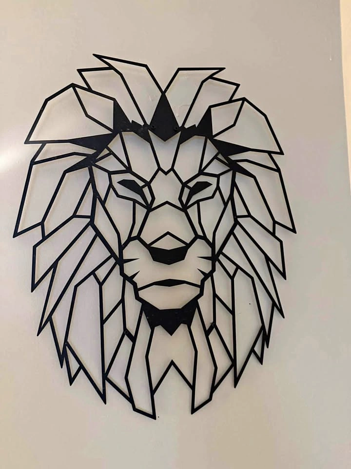 Geometric Metal Lion Wall Art – Modern Black Home Decor