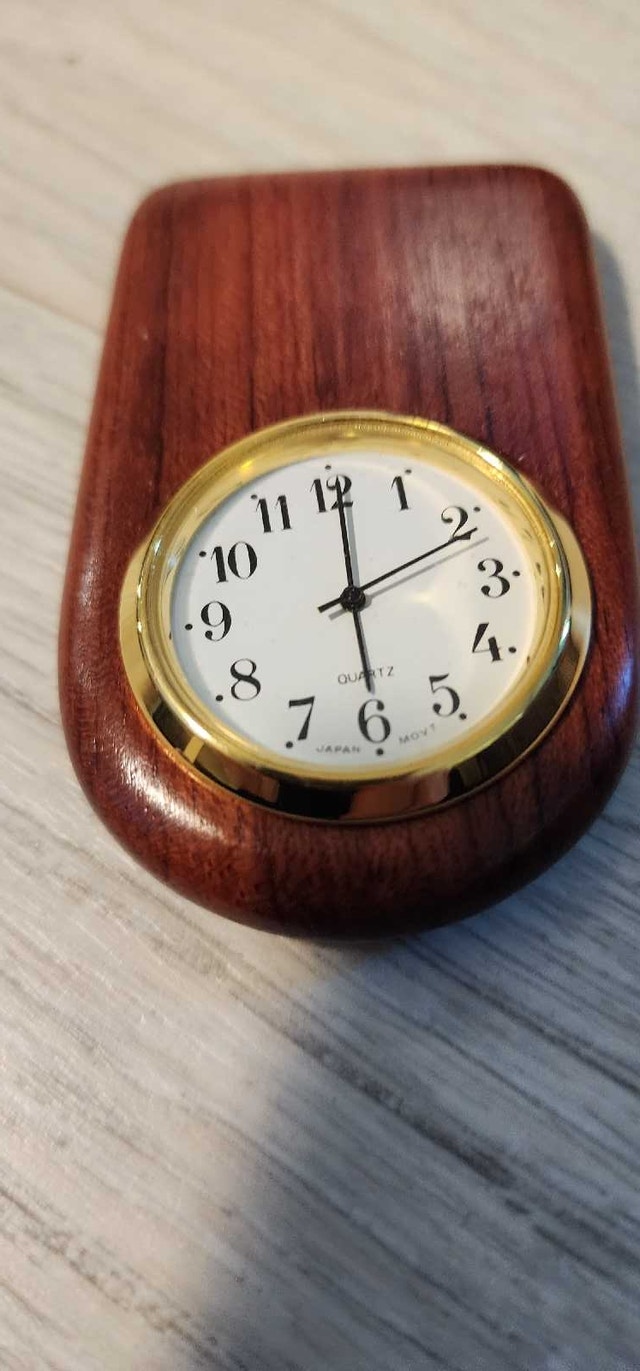 Quartz Clock - photo 3