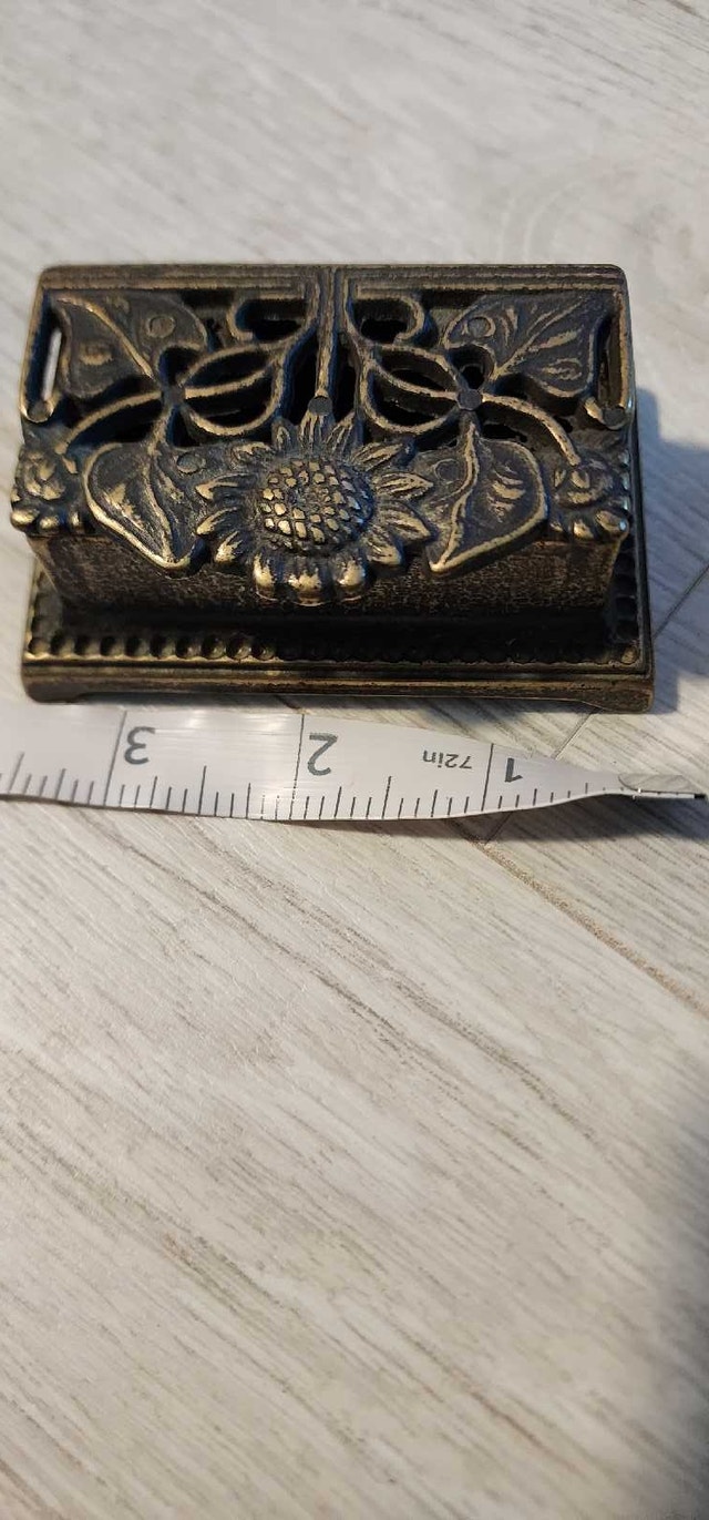 Vintage brass sunflower box - photo 3