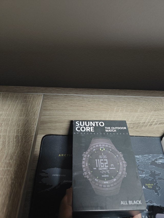 Suunto Core All Black Outdoor Watch – Fresh Battery, Box Include - photo 2