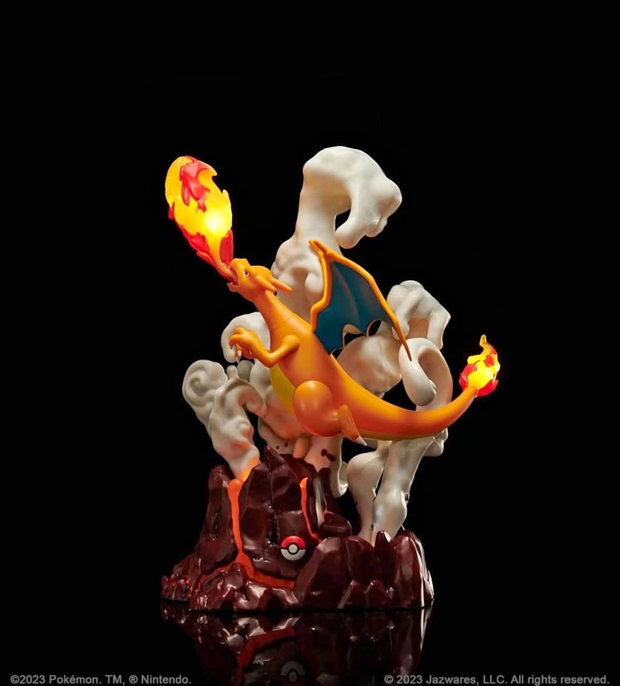 Jazwares Pokémon Select Evolution Charizard Statue light up