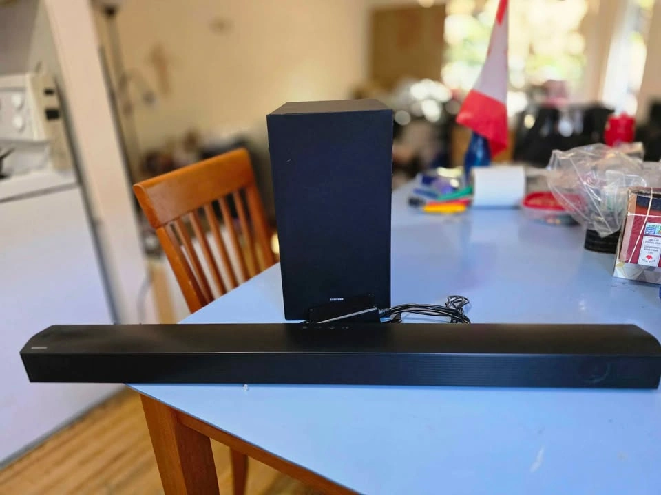 Samsung Sound Bar - photo 2