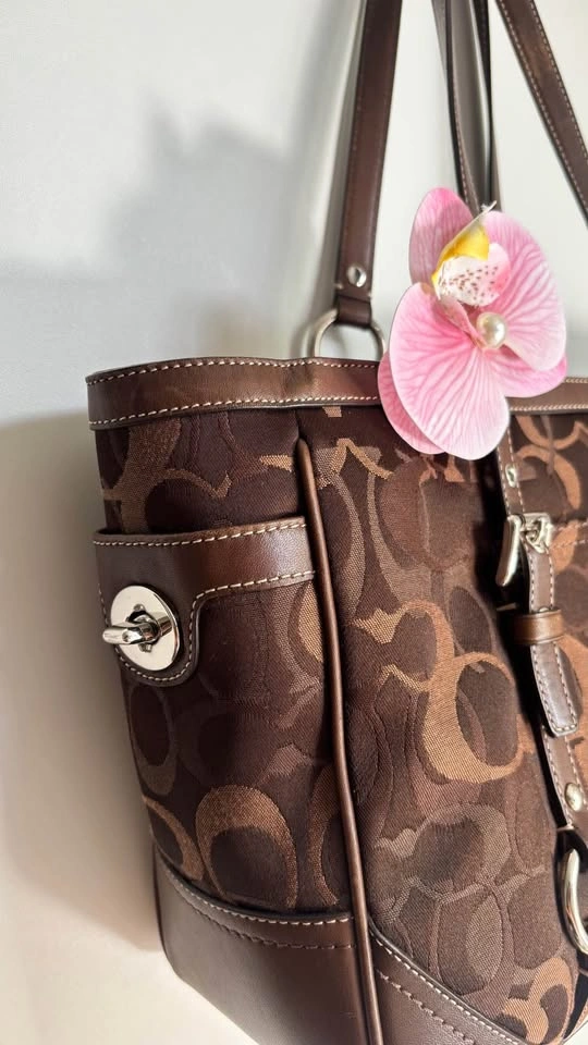 Vintage Coach Chocolate Brown Gallery Tote - photo 4