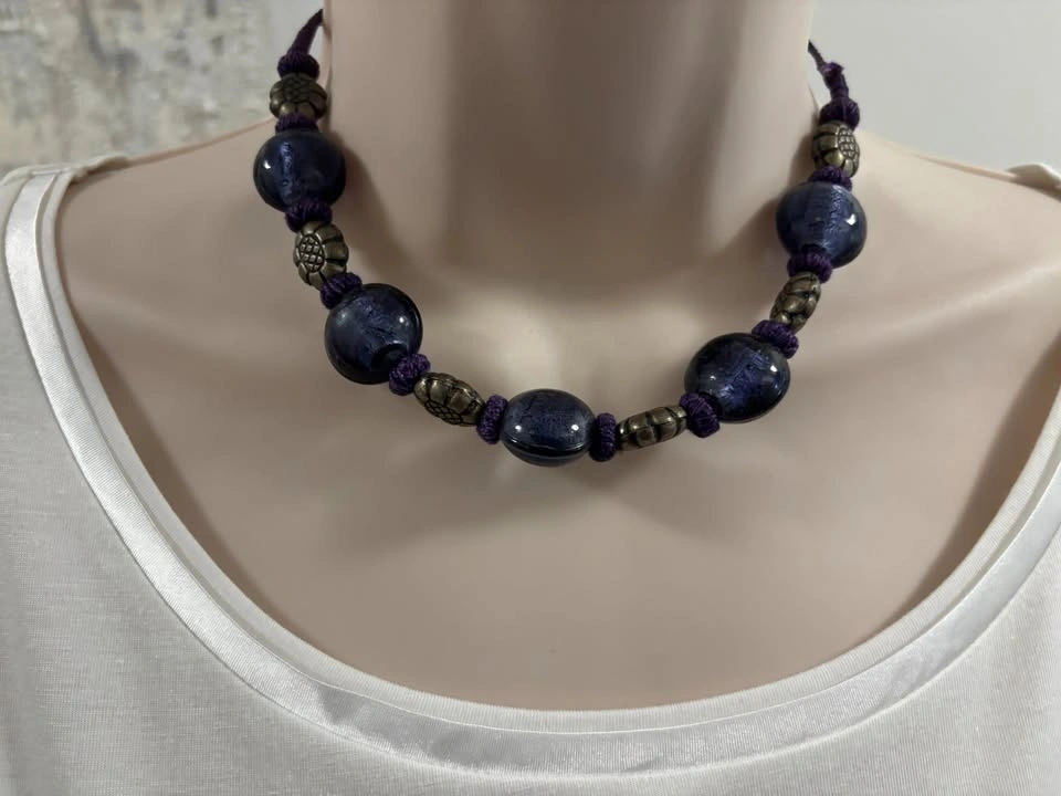 Beautiful Vintage-Style Statement Necklace and Earrings ⚽️ - photo 4