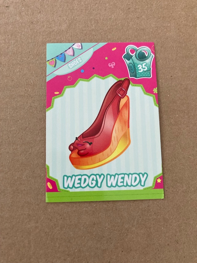 Shopkins Wedgy Wendy Trading Card ⚽️
