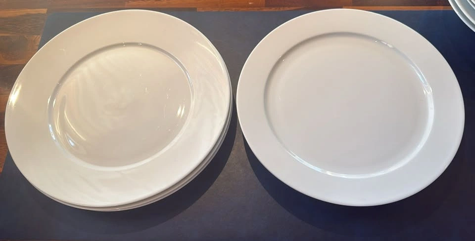 IKEA 365+ White Ceramic Dinnerware Set (12 Pieces) – Like New - photo 2